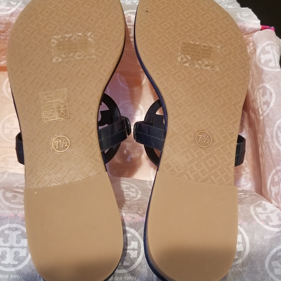 ****SOLD*** Tory Burch thing sandals - Picture 2 of 5